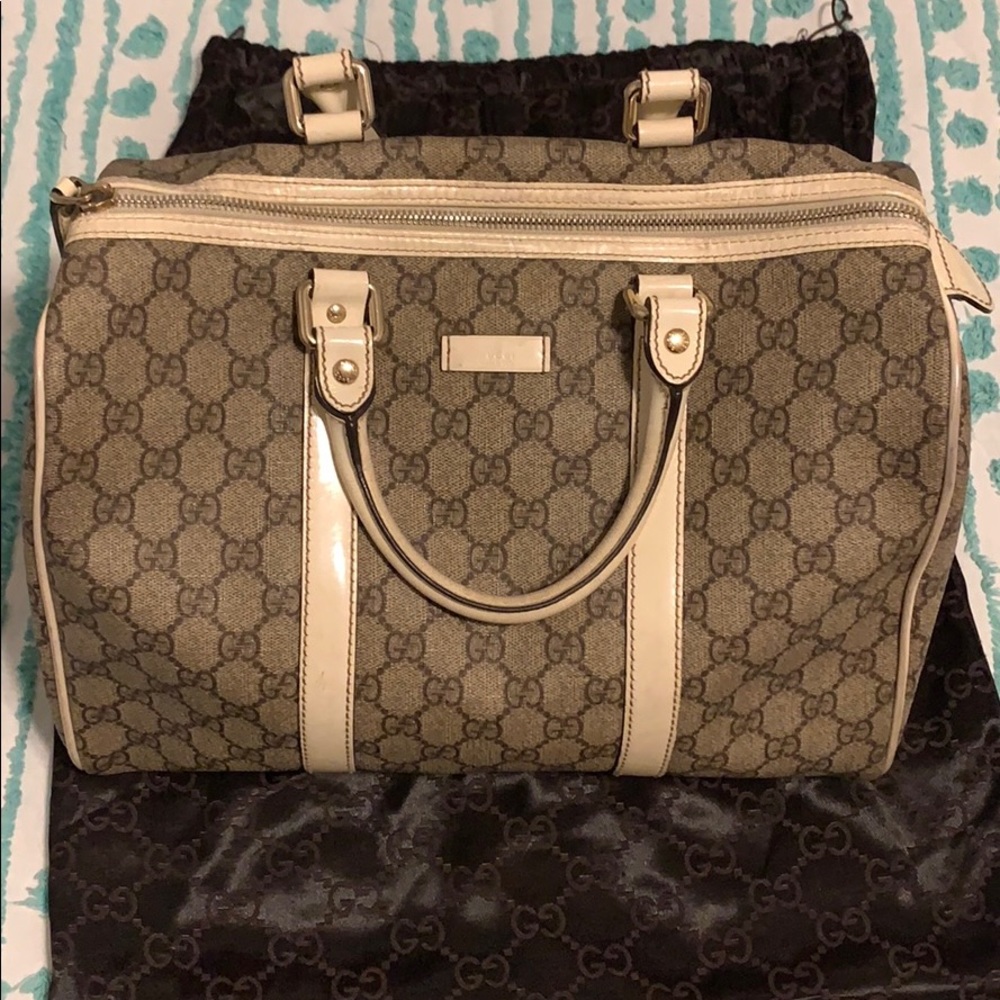 Pre-loved vintage Gucci handbag